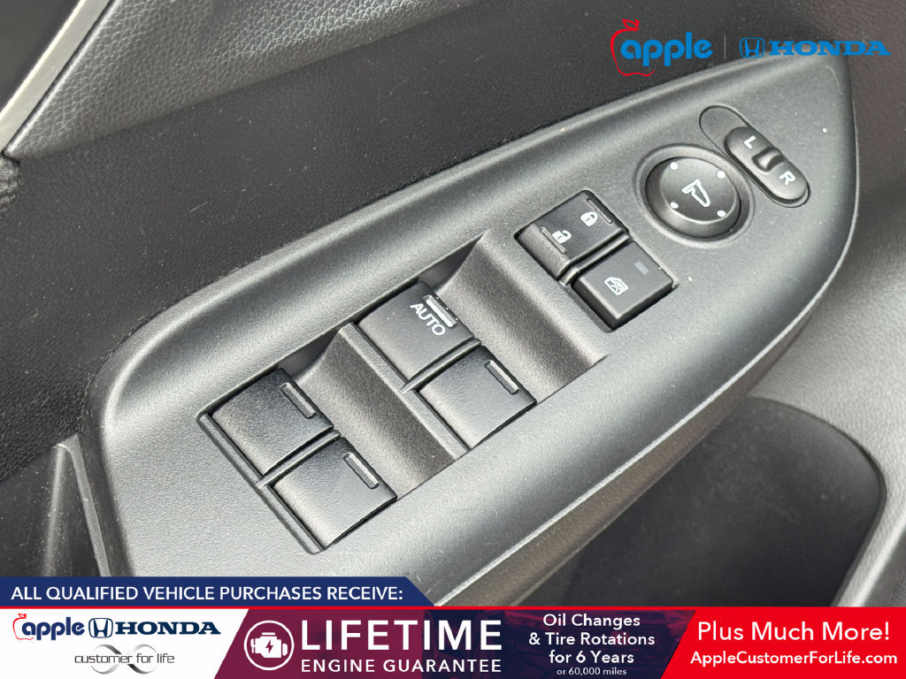 Used 2016 Honda Fit EX image 9