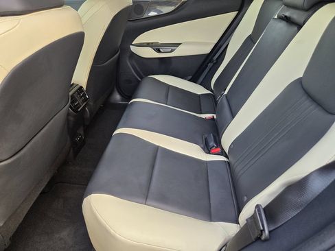 Used 2024 Lexus NX 250 FWD image 27