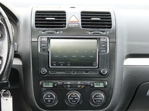 Used 2007 Volkswagen GTI 4-Door FWD image 65