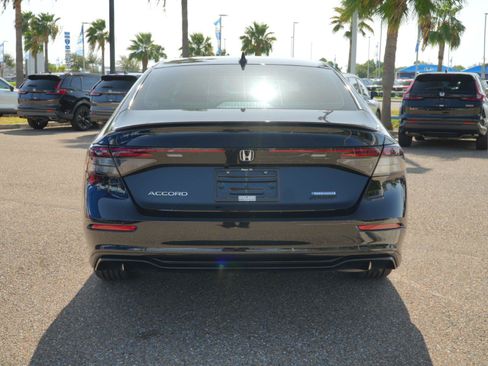 Used 2024 Honda Accord Sport image 6