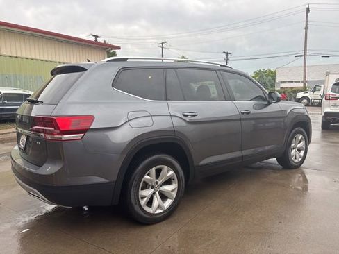 Used 2018 Volkswagen Atlas Launch Edition FWD image 7