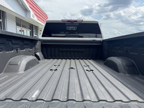 Used 2024 GMC Sierra 2500 Denali Ultimate AWD/4WD image 19