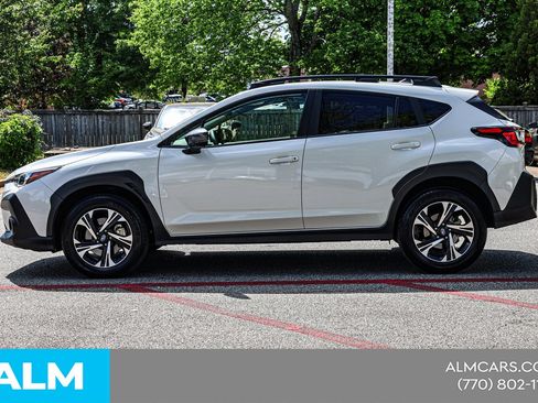 Used 2025 Subaru Crosstrek 2.5i Premium AWD/4WD image 9