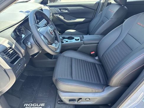 New 2026 Nissan Rogue SV AWD/4WD image 15