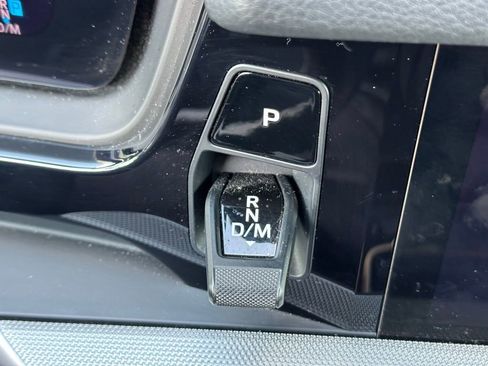 Used 2024 Porsche Cayenne image 31