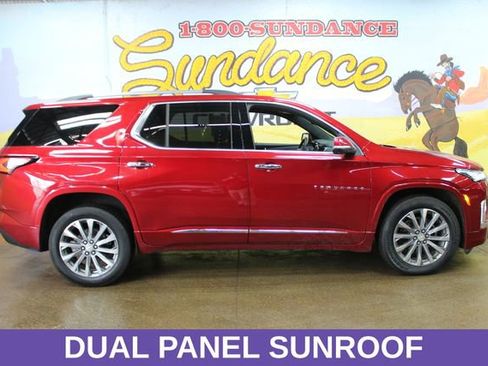 Used 2023 Chevrolet Traverse Premier AWD/4WD image 1