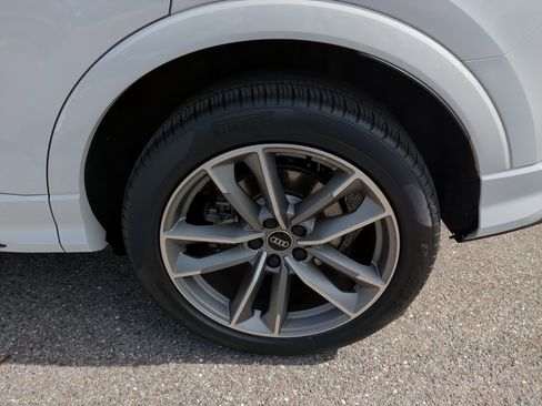 Certified 2025 Audi Q3 2.0T Premium w/ Convenience Package image 30