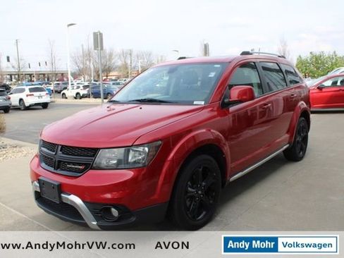 Used 2020 Dodge Journey Crossroad FWD image 3