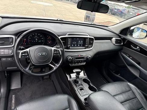 Used 2020 Kia Sorento EX AWD/4WD image 26