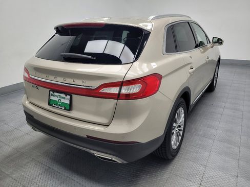 Used 2017 Lincoln MKX Select w/ Cargo Utility Package FWD image 7