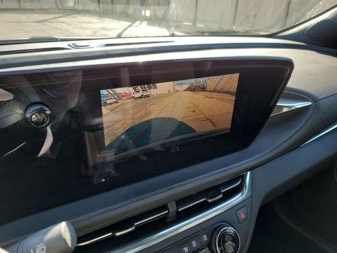 Used 2024 Buick Envista Preferred w/ Convenience II Package image 30