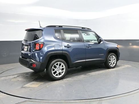 Used 2023 Jeep Renegade Latitude w/ Sun/Sound Group image 10