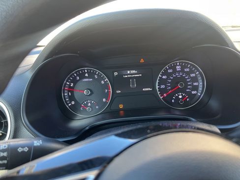 Used 2024 Kia Forte LXS image 8