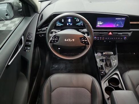 Certified 2024 Kia Niro EX FWD image 17