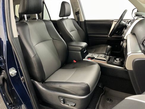 Used 2024 Toyota 4Runner SR5 Premium w/ Moonroof Package AWD/4WD image 38