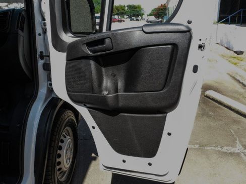 Used 2024 RAM ProMaster 2500 FWD image 32