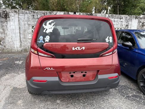 Used 2022 Kia Soul LX FWD image 10