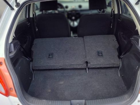 Used 2011 MAZDA MAZDA2 Sport image 20