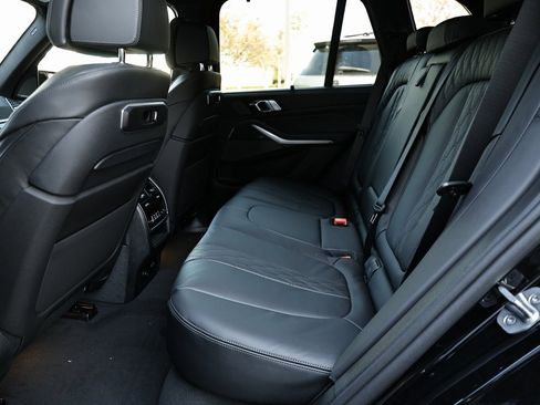 New 2026 BMW X5 M60i image 25
