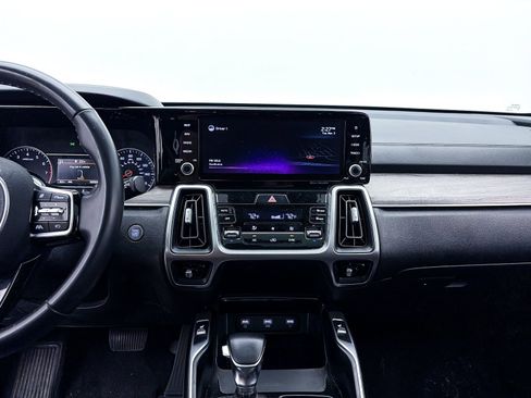 Used 2022 Kia Sorento S w/ Panoramic Sunroof Package image 7