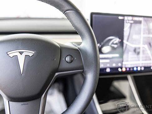 Used 2020 Tesla Model 3 Standard Range Plus image 23