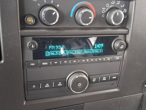 Used 2021 GMC Savana 2500 w/ Driver Convenience Package image 14