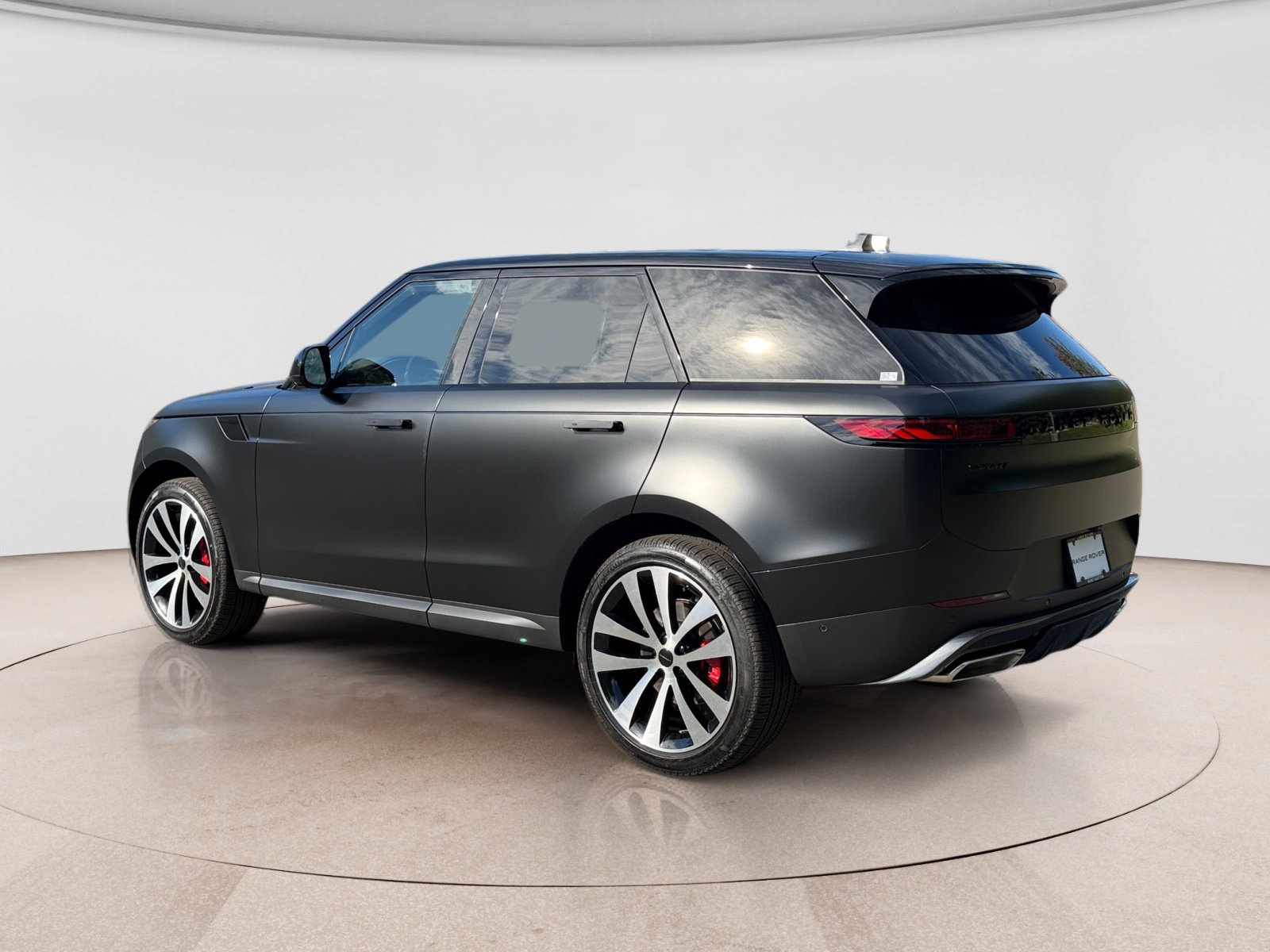 New 2027 Land Rover Range Rover Sport SE AWD/4WD image 3