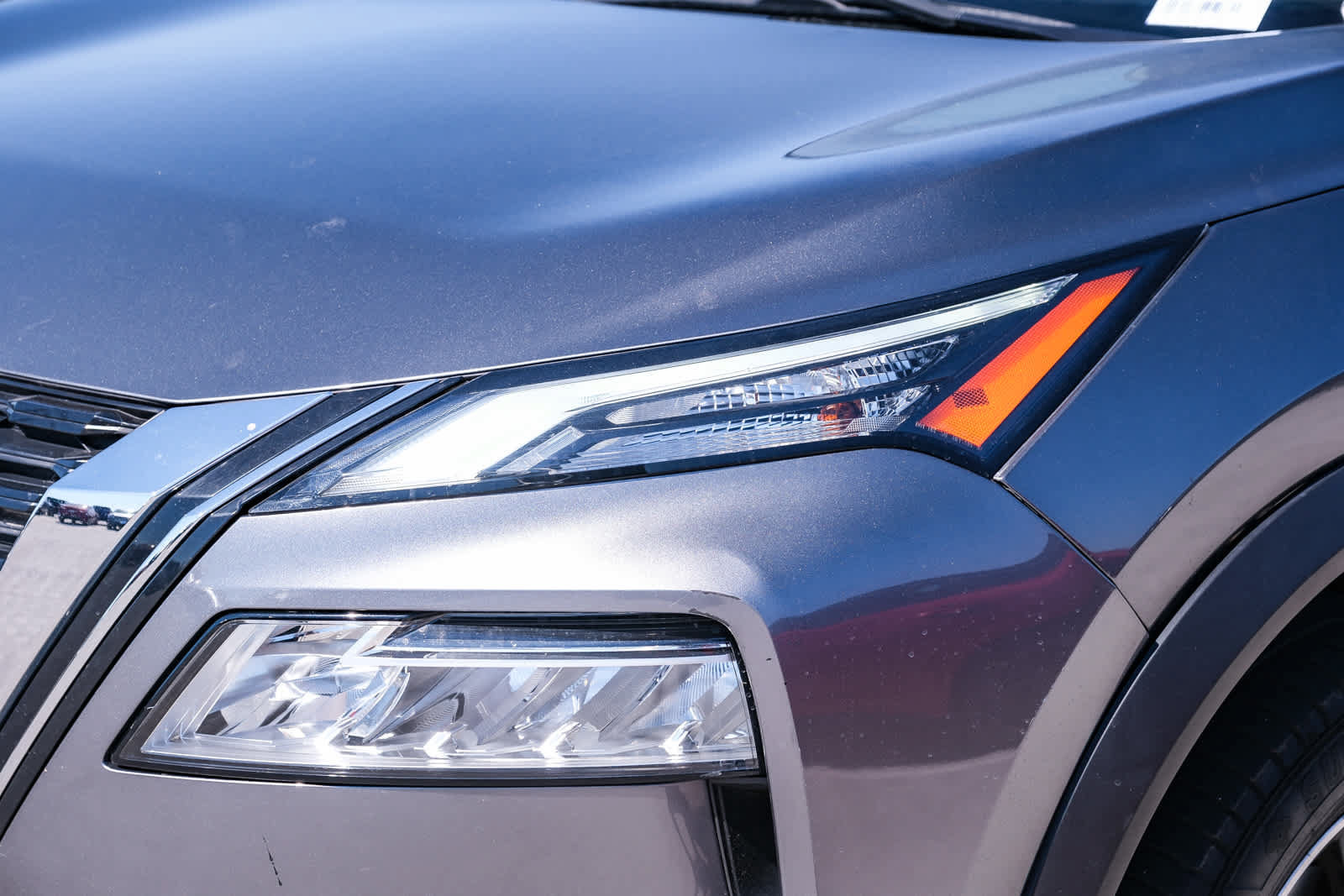 Used 2023 Nissan Rogue SV AWD/4WD image 12