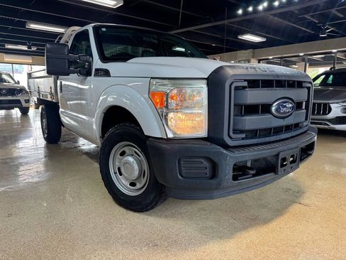 Used 2012 Ford F250 XL RWD image 1