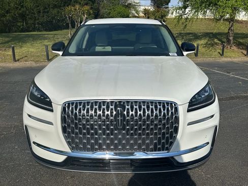 New 2026 Lincoln Corsair Premiere image 3