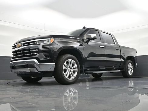 Used 2022 Chevrolet Silverado 1500 LTZ RWD image 23