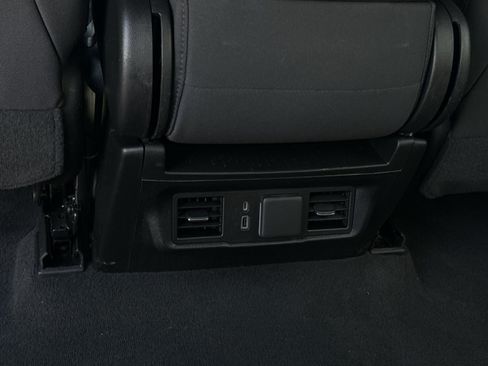 Used 2023 Chevrolet Silverado 1500 LT AWD/4WD image 23