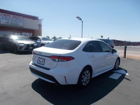 Used 2021 Toyota Corolla LE w/ Carpet Mat Package (TMS) FWD image 7