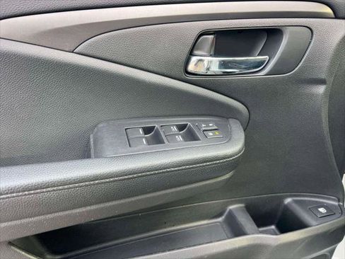 Used 2020 Honda Pilot EX image 17