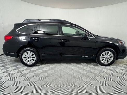 Used 2019 Subaru Outback 2.5i Premium AWD/4WD image 4
