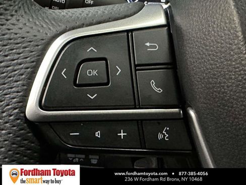Used 2026 Toyota Sienna XLE Woodland Edition AWD/4WD image 35