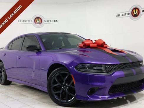 Used 2019 Dodge Charger R/T w/ Blacktop Package RWD image 1