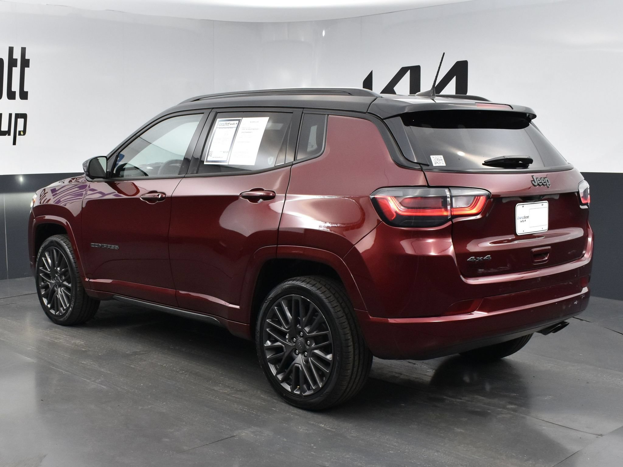 Used 2022 Jeep Compass High Altitude AWD/4WD image 4
