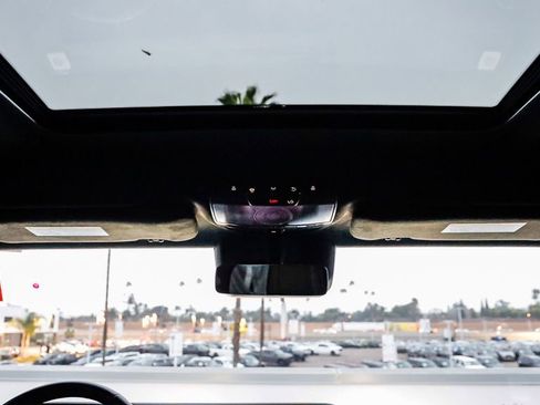 Used 2025 Mercedes-Benz G 550 image 18