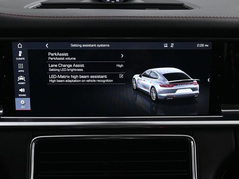 Used 2019 Porsche Panamera GTS AWD/4WD image 44