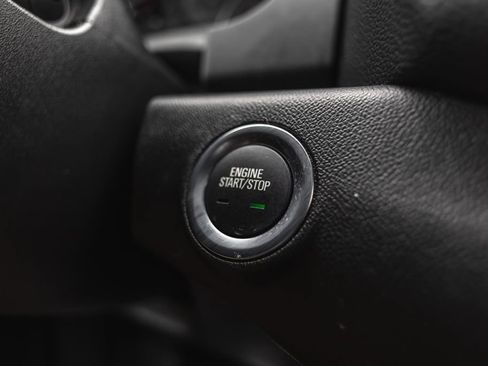 Used 2024 GMC Terrain SLT w/ Tech Package AWD/4WD image 18