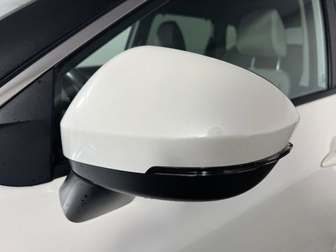 Used 2022 Nissan Rogue SV w/ SV Premium Package image 13