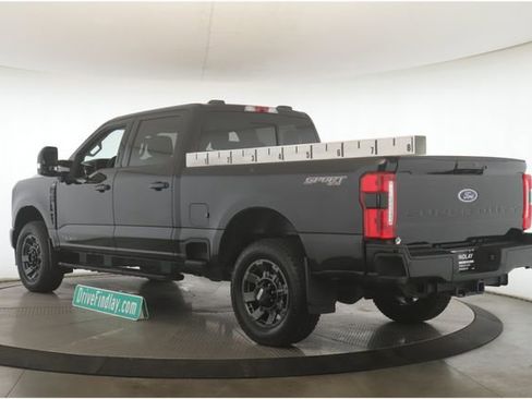 Used 2023 Ford F250 Lariat w/ Lariat Ultimate Package AWD/4WD image 8
