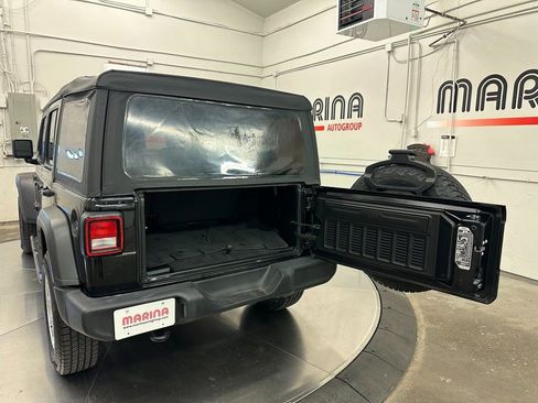 Certified 2021 Jeep Wrangler Unlimited Islander image 15