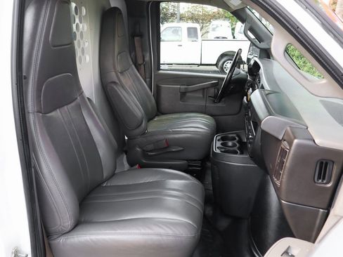 Used 2022 Chevrolet Express 2500 w/ Communications Package image 34