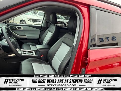 Used 2023 Ford Explorer XLT w/ Equipment Group 202A AWD/4WD image 17
