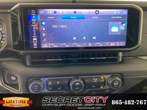 New 2026 Jeep Wrangler Unlimited Rubicon w/ Whitecap Package AWD/4WD image 20