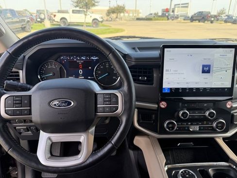 Certified 2024 Ford Expedition Max XLT image 14