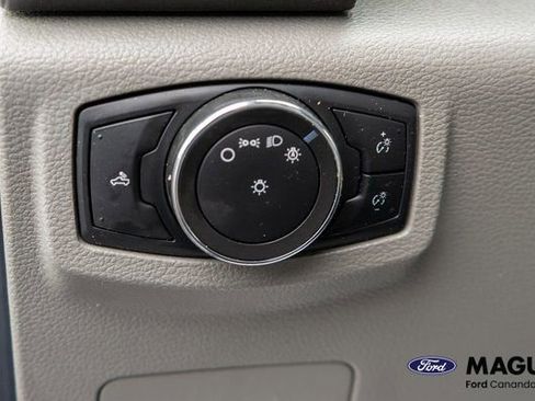 Used 2022 Ford F250 XL w/ Power Equipment Group image 15