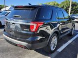 Used 2016 Ford Explorer XLT w/ Equipment Group 202A image 5
